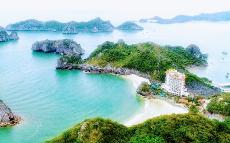 Cát bà-Viên ngọc xanh giữa biển